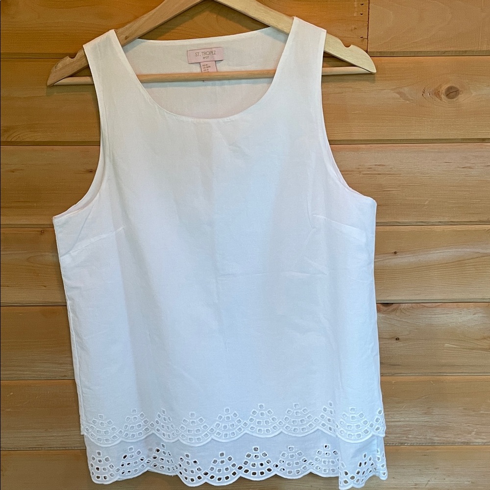St. Tropez Elegant White Eyelet Sleeveless Blouse